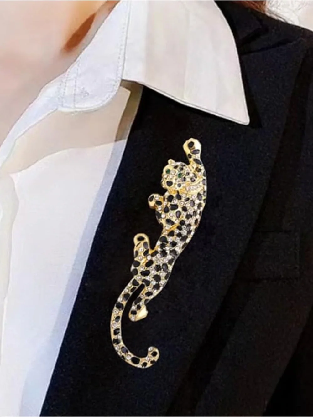 Leopard Brooch with Black Spots and Green Eyes